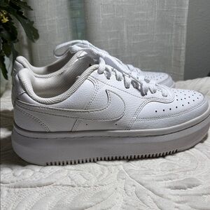 Nike Women's Court Vision Alta